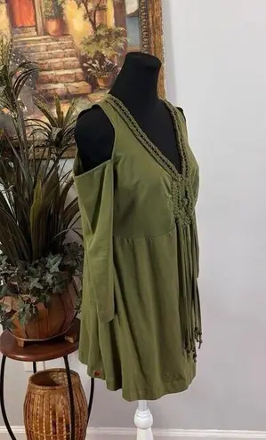 Denim 24/7 Women Top M Pullover Y2K Short Sleeve Elastic Cold Shoulder Embellish Green Size M