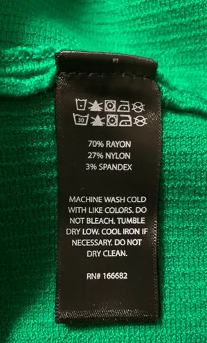 House of Harlow 1060 Ribbed Knit Skirt Set