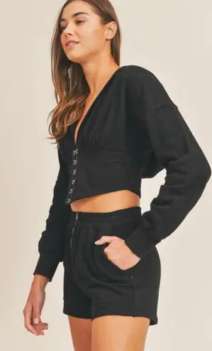 LOYO Boutique Hook And Snap Short And Jacket Set