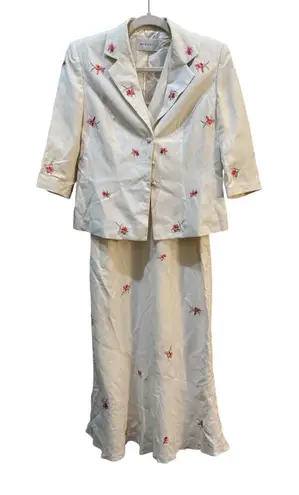 Minuet Silk And Linen 2 Piece Set Embroidered Size Euro 36 US 6