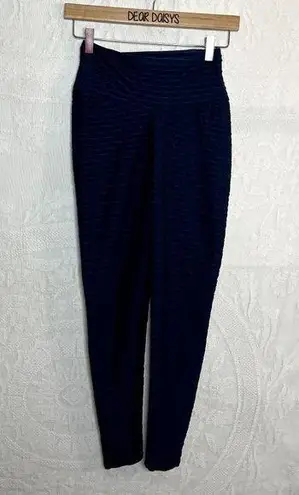 New Mix Navy Ruched Butt Textured Leggings