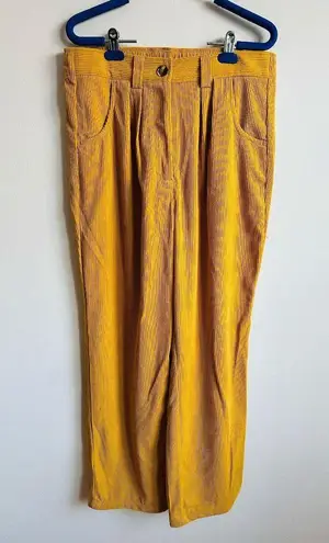 Halara β
NWT Corduroy Pants - Mustard Yellow β