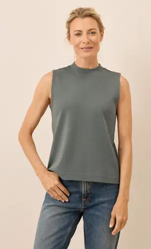 Pact Women’s Organic Airplane Mock Neck Shell in Castor Green Size L