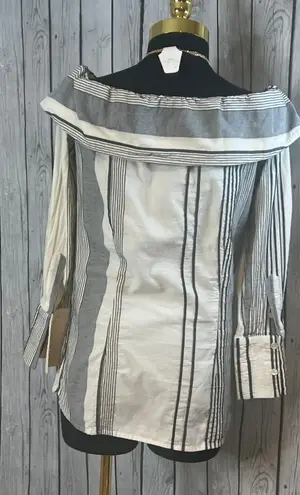 Stone Cold Fox β¨ Off-Shoulder Striped Blouse β Size M