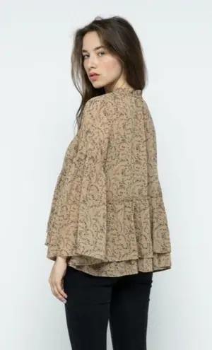 SCOTTSDALE FLUTTER SLEEVE BLOUSE Size undefined