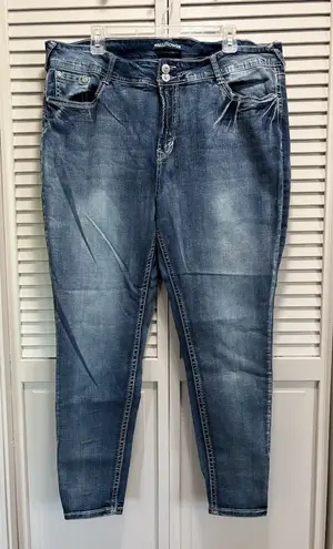 Wallflower Luscious Curvy Skinny High Rise Denim Jeans Size 22 Embroidered Gems Blue