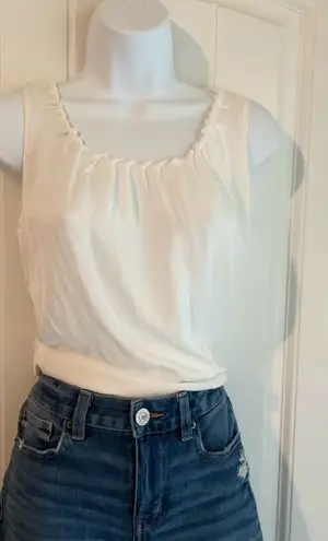 Tahari Eggshell White/Cream Ruffle Pleated Neck Tank Top Satin Blouse Sz X-Small