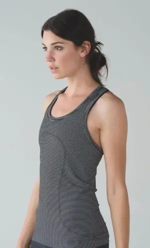 Lululemon Swiftly Tech Racerback Stripe Tank Top Size 6