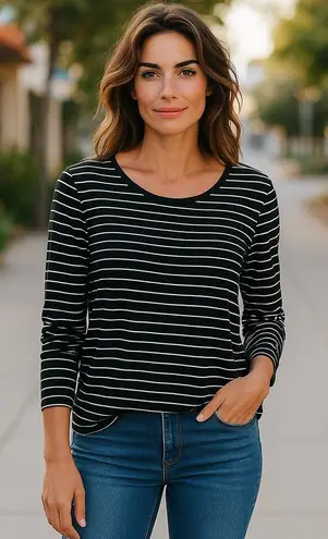 Joe Fresh 5/$35 Womens Long Sleeve Black White Striped Knit Top Size Small