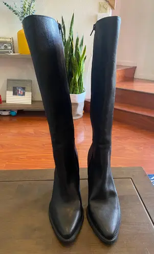 Zodiac Women’s  Dion Boot Size 9