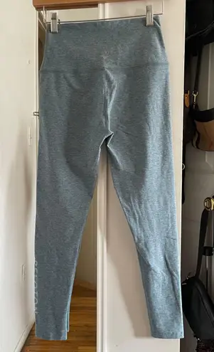 Beyond Yoga x Peloton Heathered Light Blue Caught in the Midi Leggings