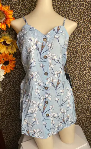 Doe & Rae ✅3/$30✅NWT Sky Blue/Ivory Floral Button Down Wrap With Tie | MEDIUM |