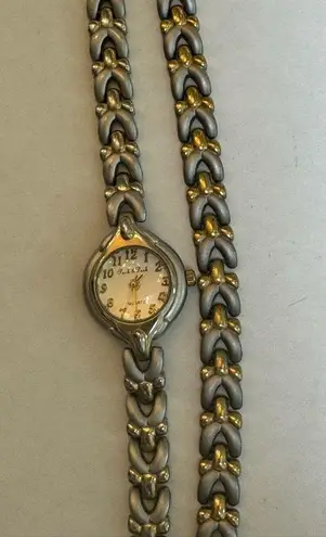 Peck & Peck Vintage Ladies Gold & Silver Tone Watch & Bracelet Set PCP4249