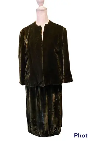 Vintage Johnnye Jr dark green velvet two piece suit size S