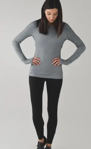 Lululemon Think Fast Long Sleeve in Heathered Herringbone Silver Spoon Slate