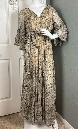 Une Ame Floral Maxi Dress, Size Medium, Slimming Looking Dress, Beautiful! Brown