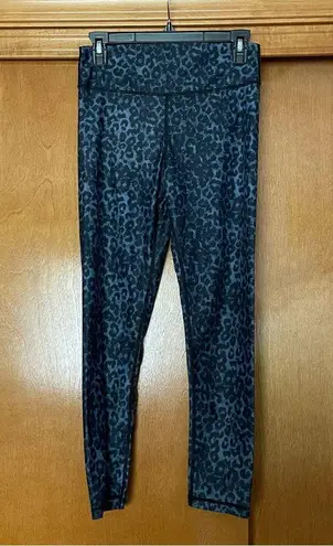Zyia Active Stone Leopard Scrunchy Light n Luxe Leggings Size 8-10 Workout