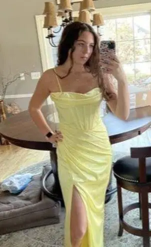 Mac Duggal  Bustier Side Ruched Bodycon Gown in Lemon Yellow Size US 8