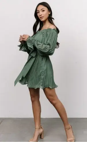 Baltic Born NEW Aubrey Off the Shoulder Pleated Mini Dress Green Large L NWT