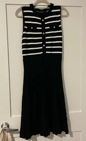 Amazon Black and White Striped Midi Dress Pleated Skirt Size Large