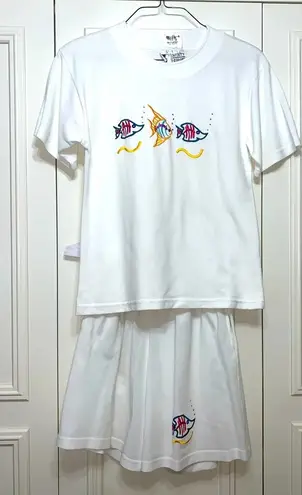 Infinity Vintage White Fish/Cruise/Coastal Embroidered Short/Top set Medium