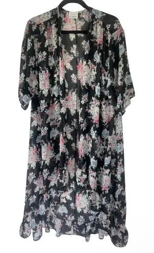 Melrose and Market front dressy or casual Kimono coverup with floral pattern