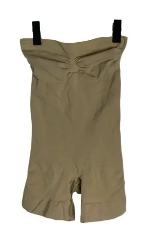 SKIMS Nude Neutral Seamless Sculpt Strapless Shortie Bodysuit