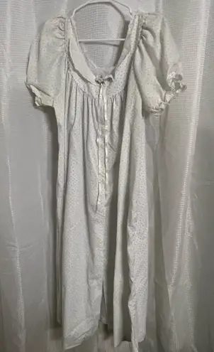 🌸 Vintage Brandywine Motherhood Nightgown – Made in USA – Size Large 🌸 White