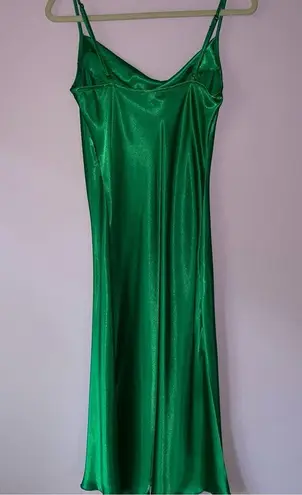 Bebe  Midi Slip Dress S Kelly Green Satin Cowl Neck Lettuce Hem