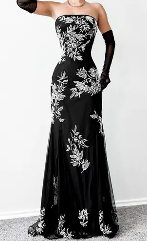 Black White Floral Beaded Strapless Fit Flared Maxi Cocktail Formal Prom Dress Size S