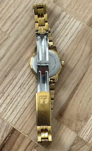 Tissot Luxury Ladies Watch White Dial Gold