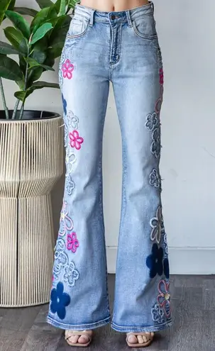 Oli & Hali Embroidered Flower Jeans in Denim/Pink Combo NWT MEDIUM Blue Size L