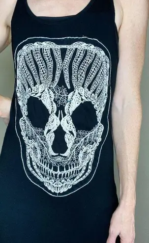 Rhapsody Retro Hi-Low Black & White Skull Embroidered Tank Top