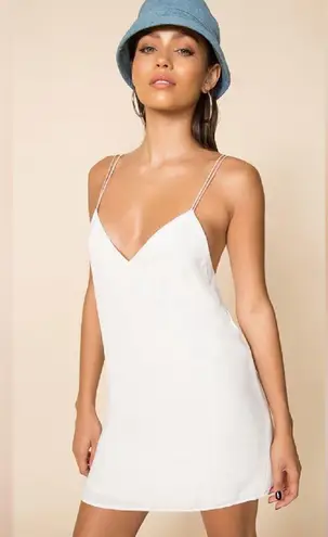 superdown  Breanna Strappy Shift Dress White Size Medium (NWOT)