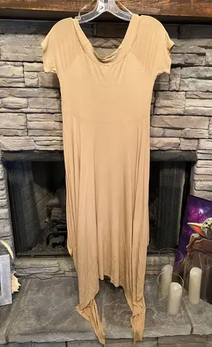 Love In Love in NWOT hi lo boutique dress