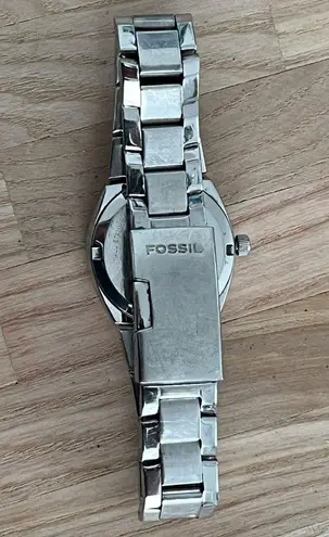 Fossil Ladies Watch Crystal Embellishments Pearl Dial Stainless Bracelet
