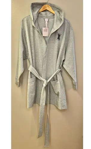 NWT Savage X Fenty Forever Savage Showgirl Short Robe Platinum Gray