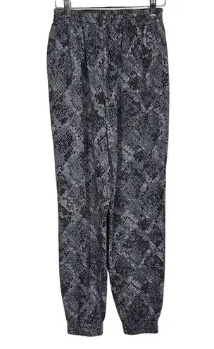 Victoria's Secret Victoria’s Secret PINK Womens Size XS Grey Snakeskin Animal Print Fleece Joggers