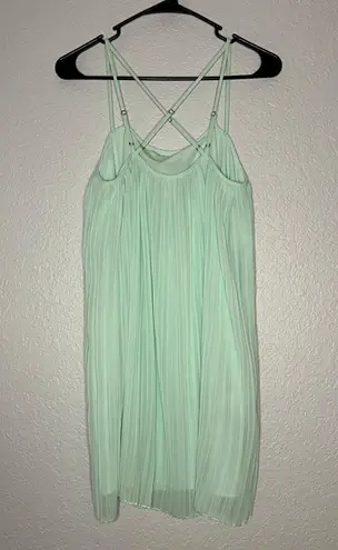 BCBGeneration size XS Cross Strap Pleated Aqua Mint Lined Cocktail Mini Dress