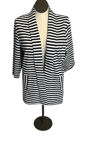 Christopher & Banks woman’s outer wear Black and White Open Front Blazer Size 1X