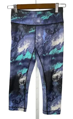 Lululemon Womens Yoga Pants Purple Black Marble Capri Stretchy Athleisure Sz 4