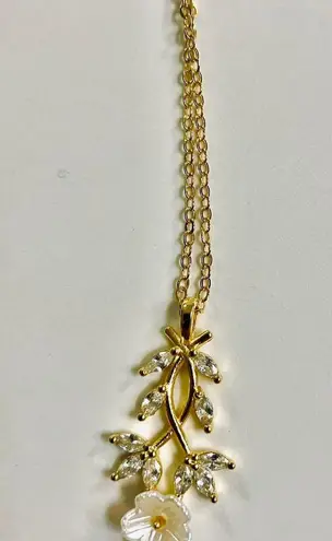 Trendy Jewels Gold Crystal Rhinestone Trendyol Jevylove Flower Yellow Gold Accessories Necklace 