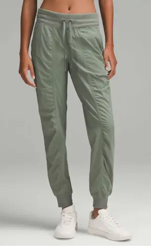 Lululemon Dance Studio Mid