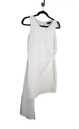 Elliatt Sweepsteaker Dress in White Size Medium