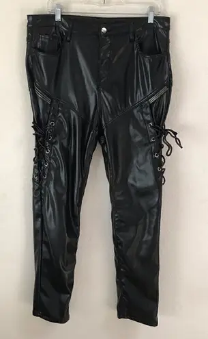 Unbranded black faux leather lace up Moto pants 36* Black Size undefined