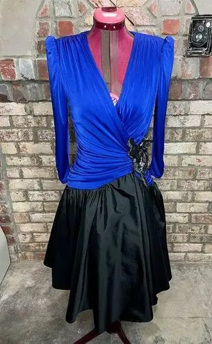 formal dress Vintage sequins ruched bodice swing skirt blue black Size 6