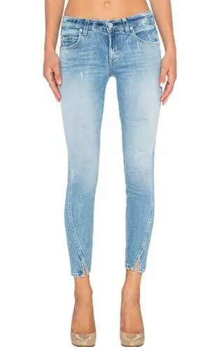 Amo Twist skinny light wash distressed jeans with front slit in sweet cheeks 27