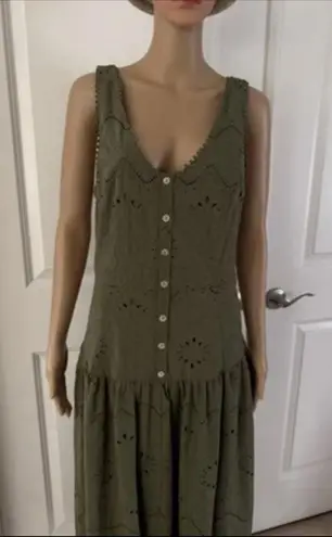 House of Harlow 1960 Cotton Eyelet Faux Button Front Dress in Olive. Size 10