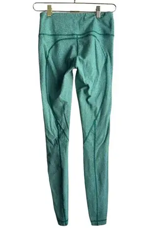 Lululemon  Mid Rise Leggings Women's 6 Green Striped Stretch Activewear Yoga