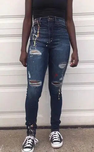 Aphrodite AP Blue By Paint Splatter Skinny Very Highwaisted Distressed Jeans
7
